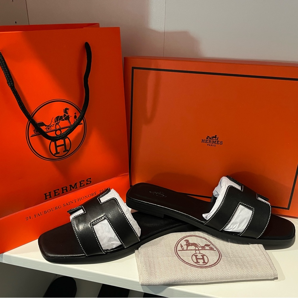 Women’s hermès sandlas